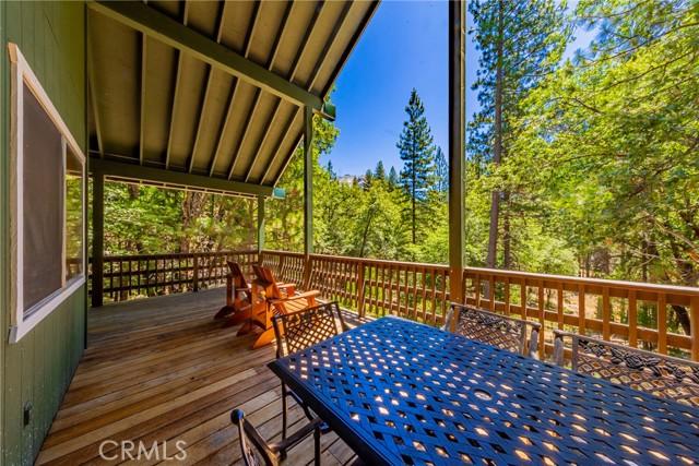 Yosemite, California, 95389, United States, 5 Bedrooms Bedrooms, ,4 BathroomsBathrooms,Residential,For Sale,1981132