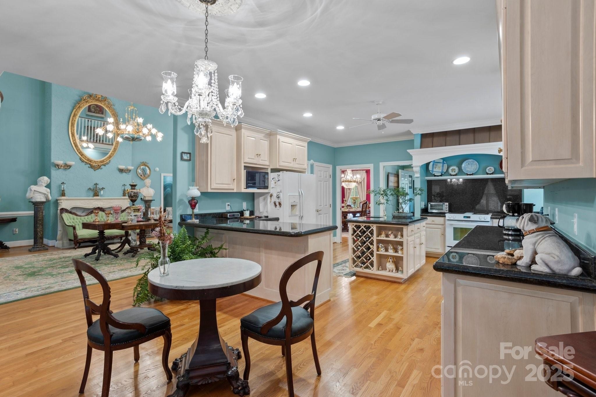 Salisbury, North Carolina, 28147, United States, 4 Bedrooms Bedrooms, ,5 BathroomsBathrooms,Residential,For Sale,1942875