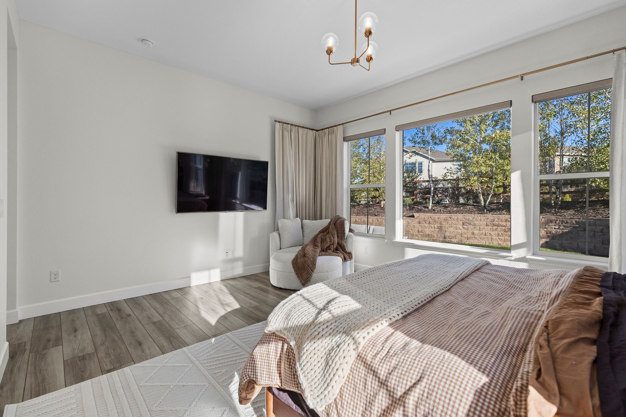  Luxury and comfort come together in this expansive ranch-style home - 物件實景