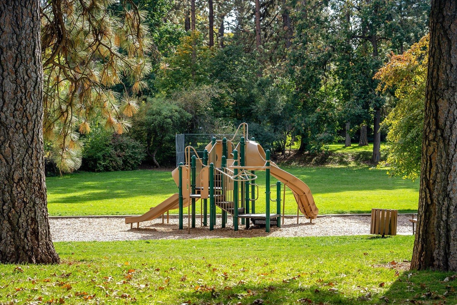 Spokane, Washington, 99204, United States, 4 Bedrooms Bedrooms, ,3 BathroomsBathrooms,Residential,For Sale,2001174