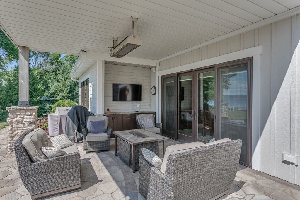 Sturgeon Bay, Wisconsin, 54235, United States, 3 Bedrooms Bedrooms, ,5 BathroomsBathrooms,Residential,For Sale,1941719