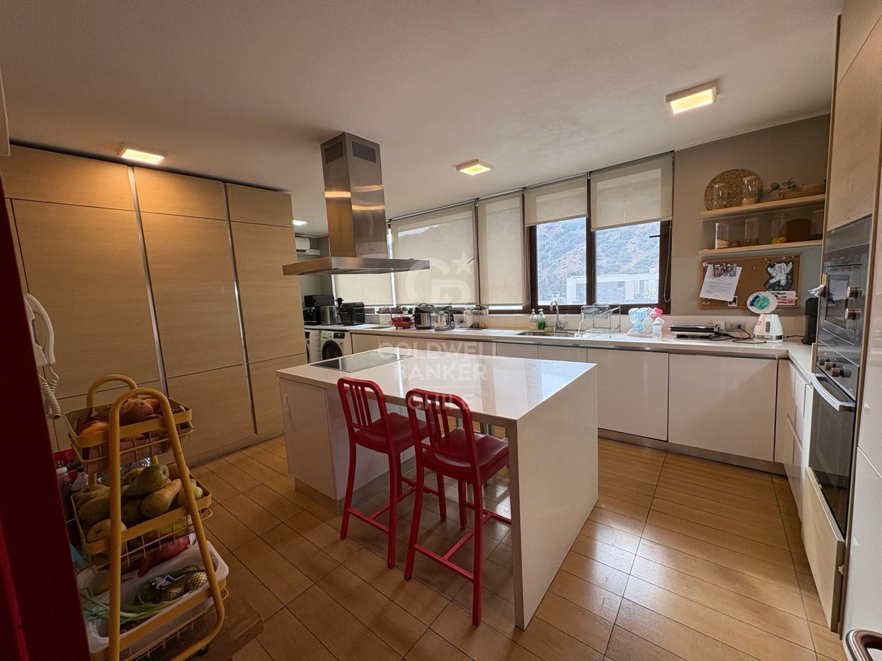 Vitacura, Chile, 3 Bedrooms Bedrooms, ,3 BathroomsBathrooms,Residential,For Sale,1784009