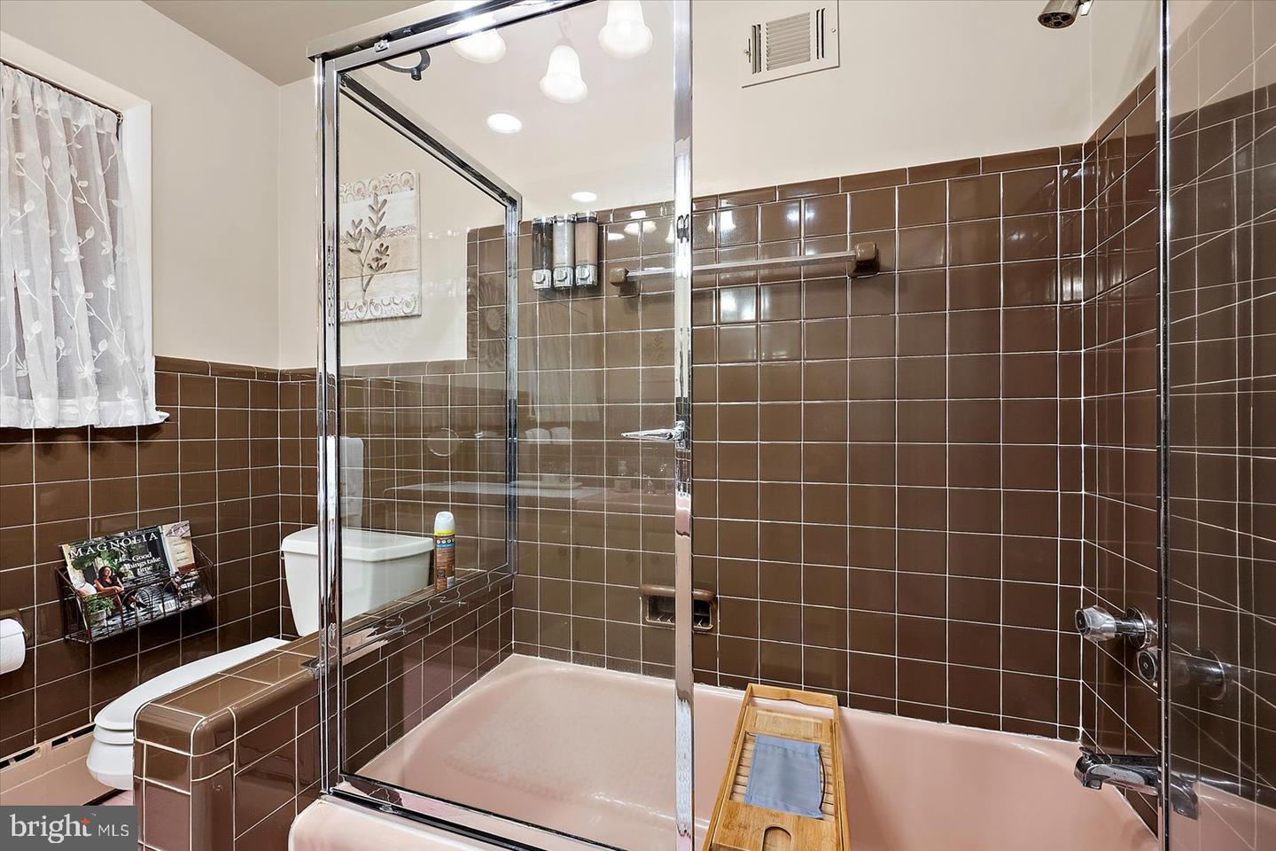 Salisbury, Maryland, 21801, United States, 3 Bedrooms Bedrooms, ,3 BathroomsBathrooms,Residential,For Sale,1898582