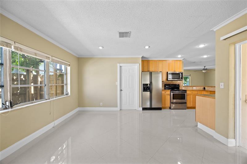 Oakland Park, Florida, 33309, United States, 3 Bedrooms Bedrooms, ,2 BathroomsBathrooms,Residential,For Sale,1916888