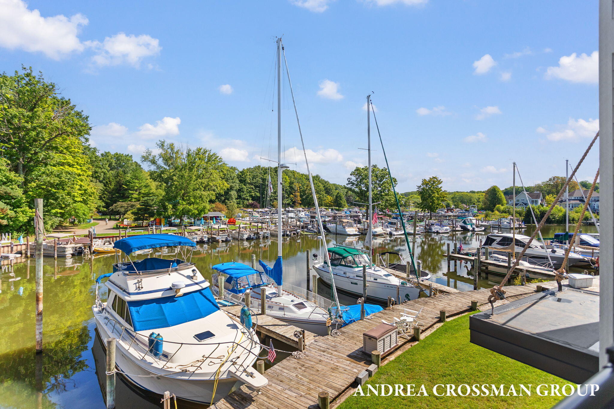 South Haven, Michigan, 49090, United States, 3 Bedrooms Bedrooms, ,3 BathroomsBathrooms,Residential,For Sale,1987692
