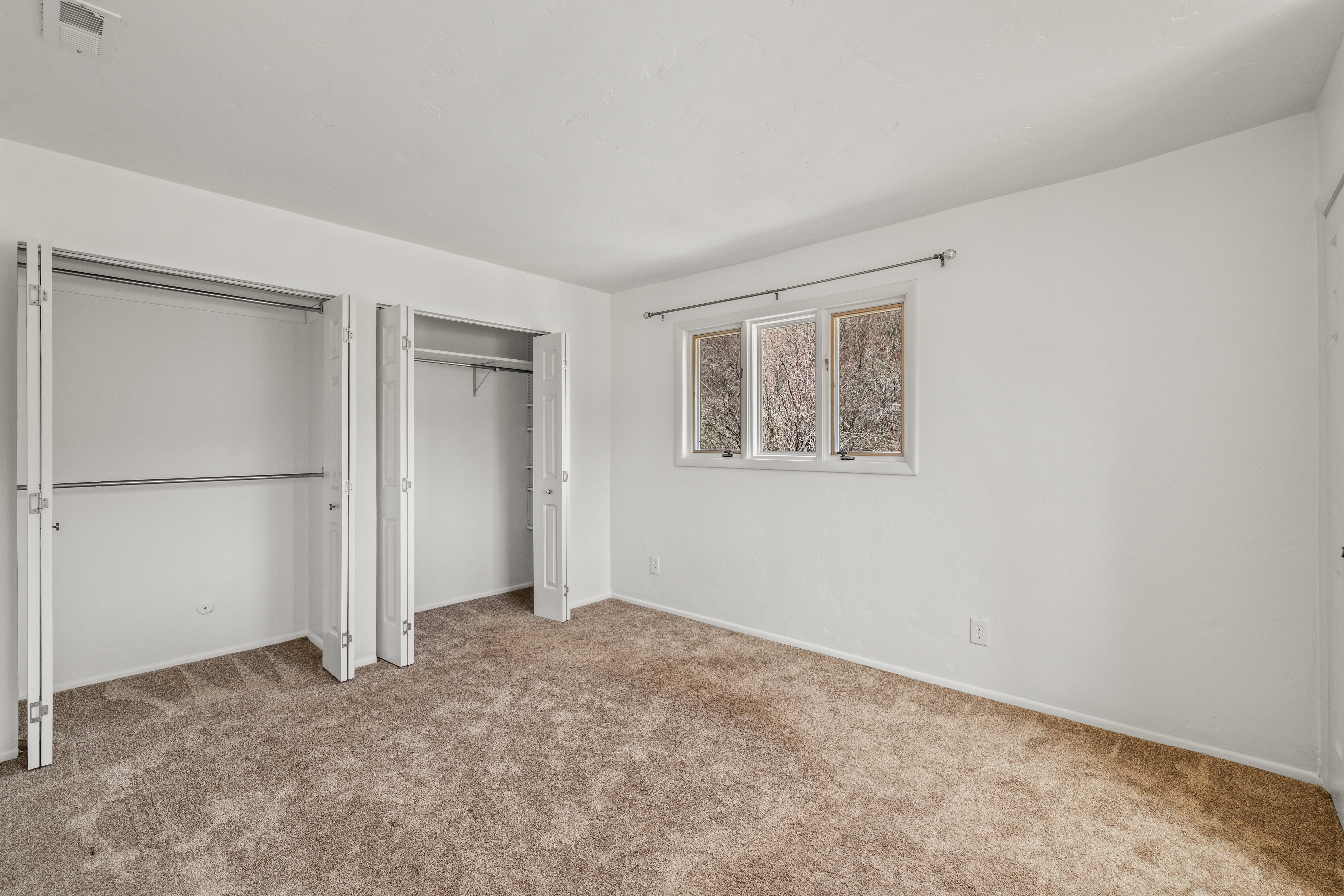  Rare Top-Floor Condo at Chaparral Terraces - 物件實景