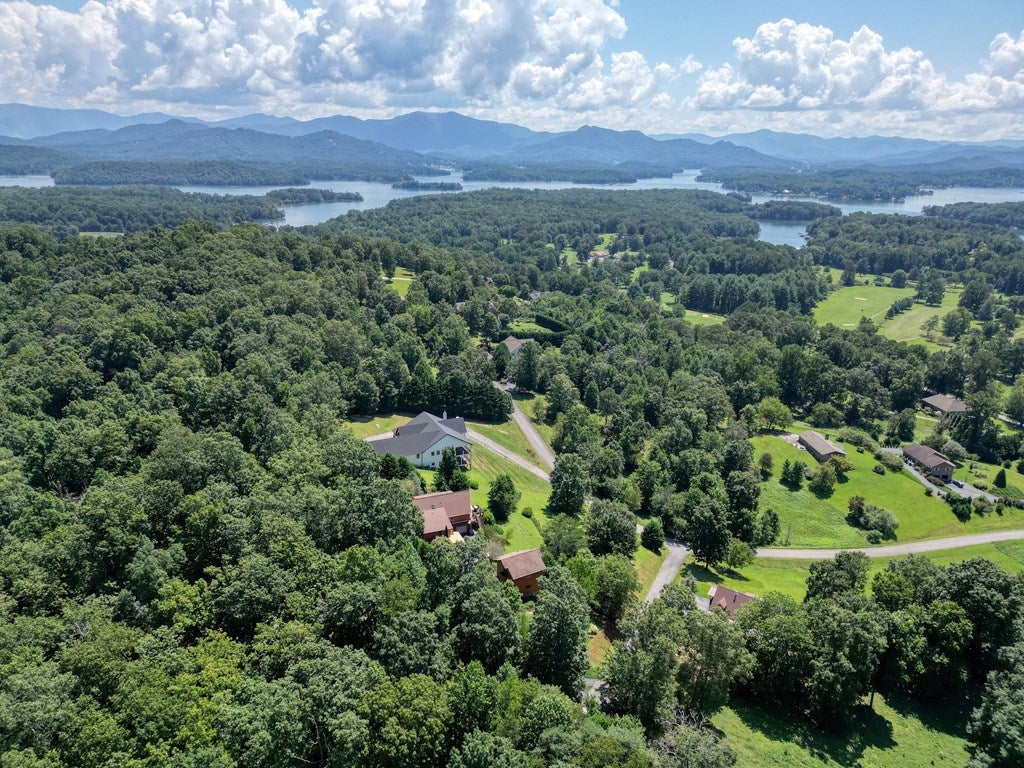 Hayesville, North Carolina, 28904, United States, 3 Bedrooms Bedrooms, ,4 BathroomsBathrooms,Residential,For Sale,1919513
