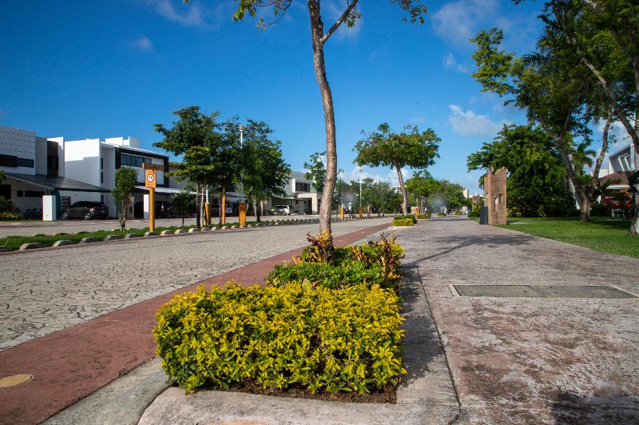 lagos del sol, Benito Juárez, Quintana Roo, 77500, Mexico, 4 Bedrooms Bedrooms, ,4 BathroomsBathrooms,Residential,For Sale,lagos del sol,1655843