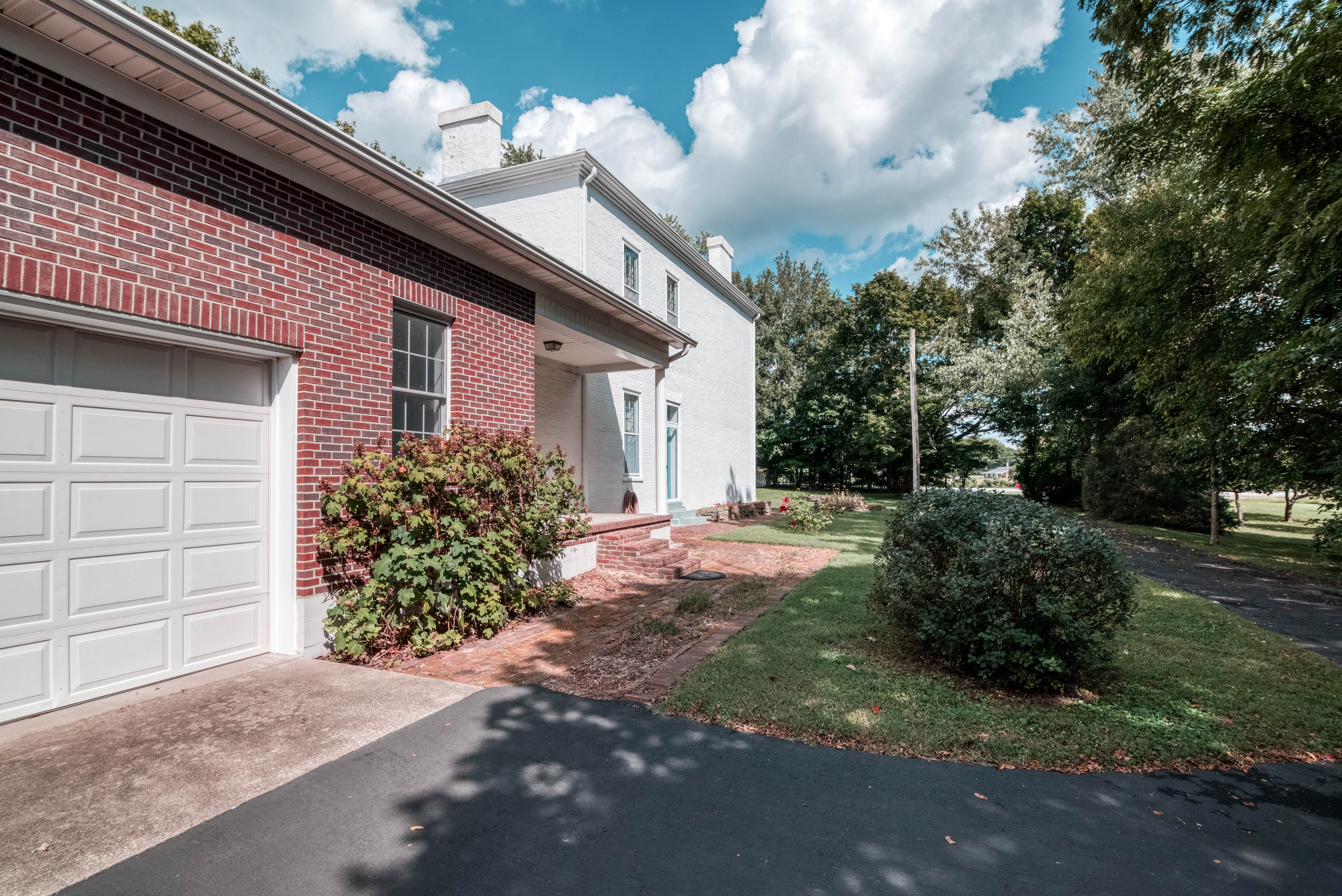 Shepherdsville, Kentucky, 40165, United States, 4 Bedrooms Bedrooms, ,3 BathroomsBathrooms,Residential,For Sale,1923663