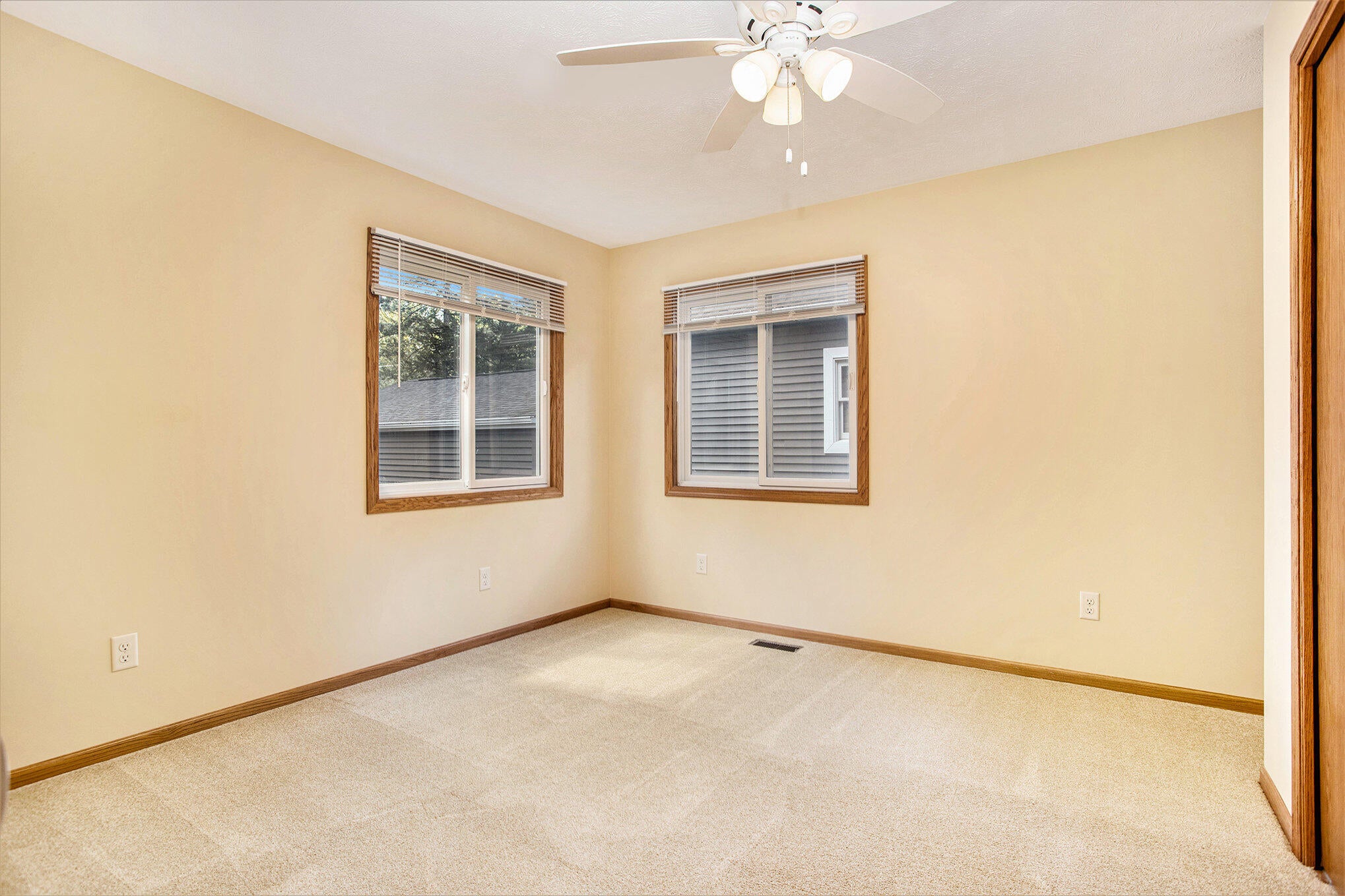 Shelbyville, Michigan, 49344, United States, 4 Bedrooms Bedrooms, ,2 BathroomsBathrooms,Residential,For Sale,1941046