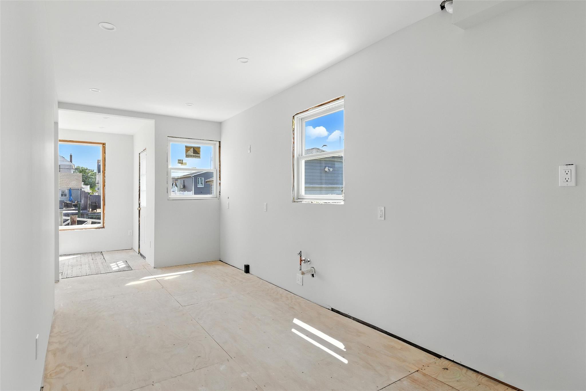 Seaford, New York, 11783, United States, 3 Bedrooms Bedrooms, ,2 BathroomsBathrooms,Residential,For Sale,1908312