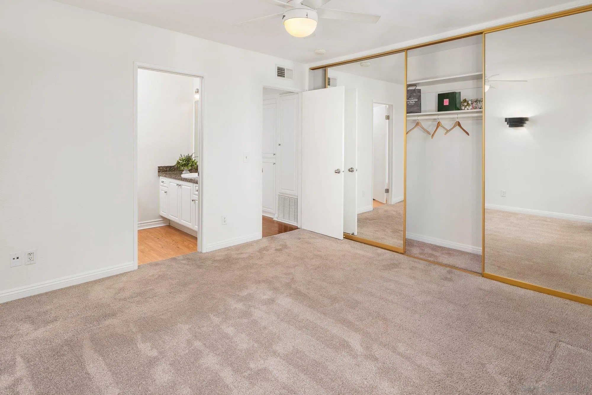 San Diego, California, 92127, United States, 2 Bedrooms Bedrooms, ,2 BathroomsBathrooms,Residential,For Sale,1954799