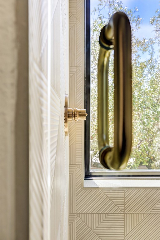 Austin, Texas, 78704, United States, 3 Bedrooms Bedrooms, ,3 BathroomsBathrooms,Residential,For Sale,1991622