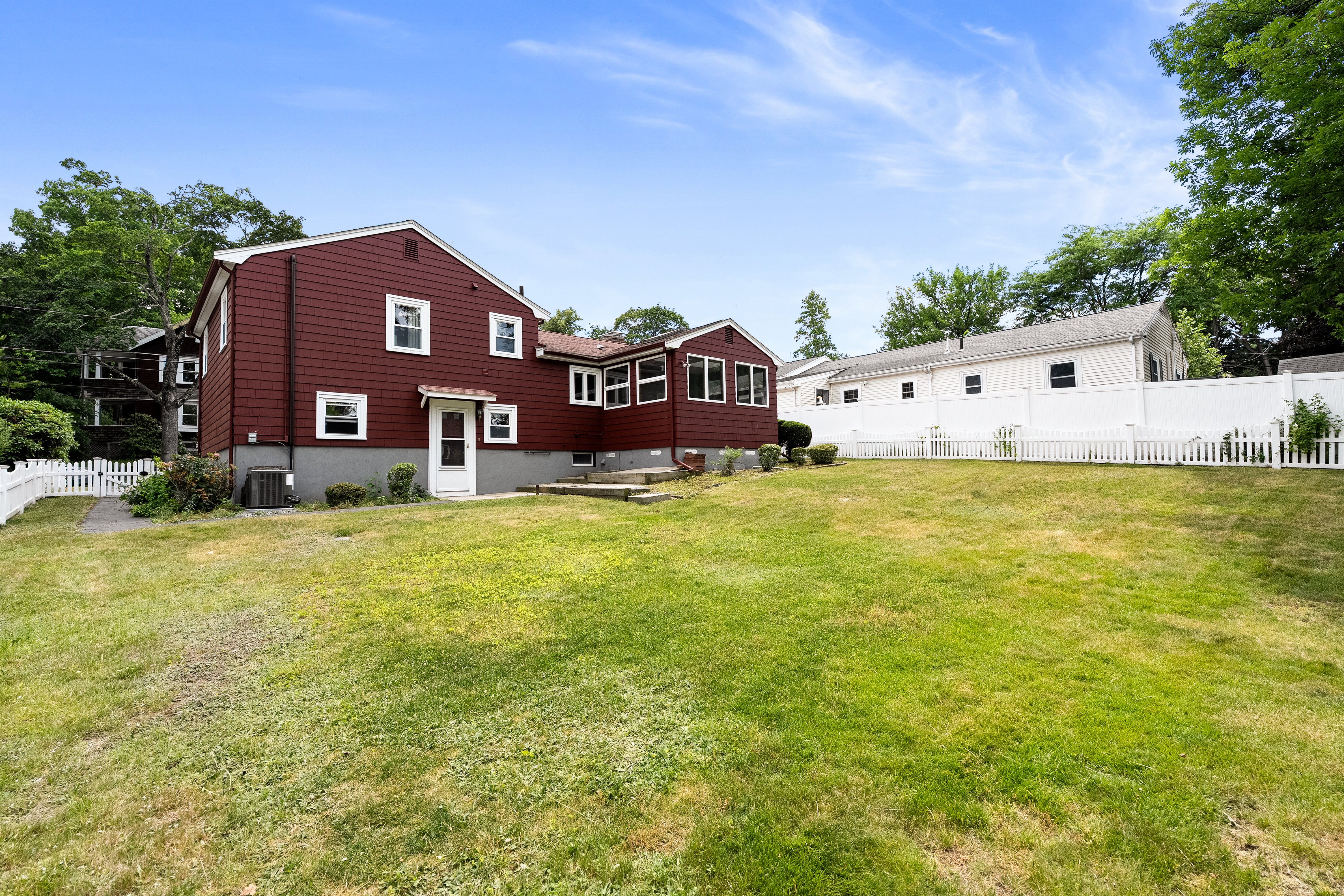  147 Oakland Avenue, Arlington, MA, 02476 - 物件實景