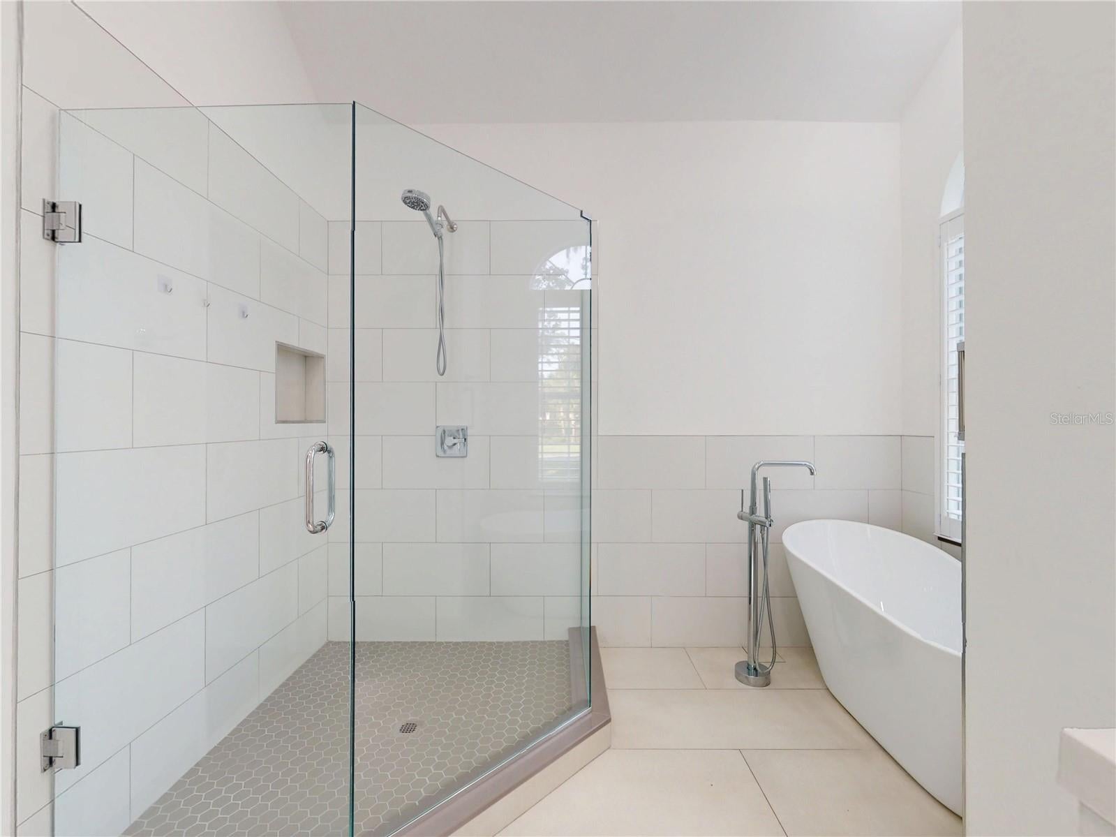 OCALA, Florida, 34482, United States, 4 Bedrooms Bedrooms, ,2 BathroomsBathrooms,Residential,For Sale,1991110