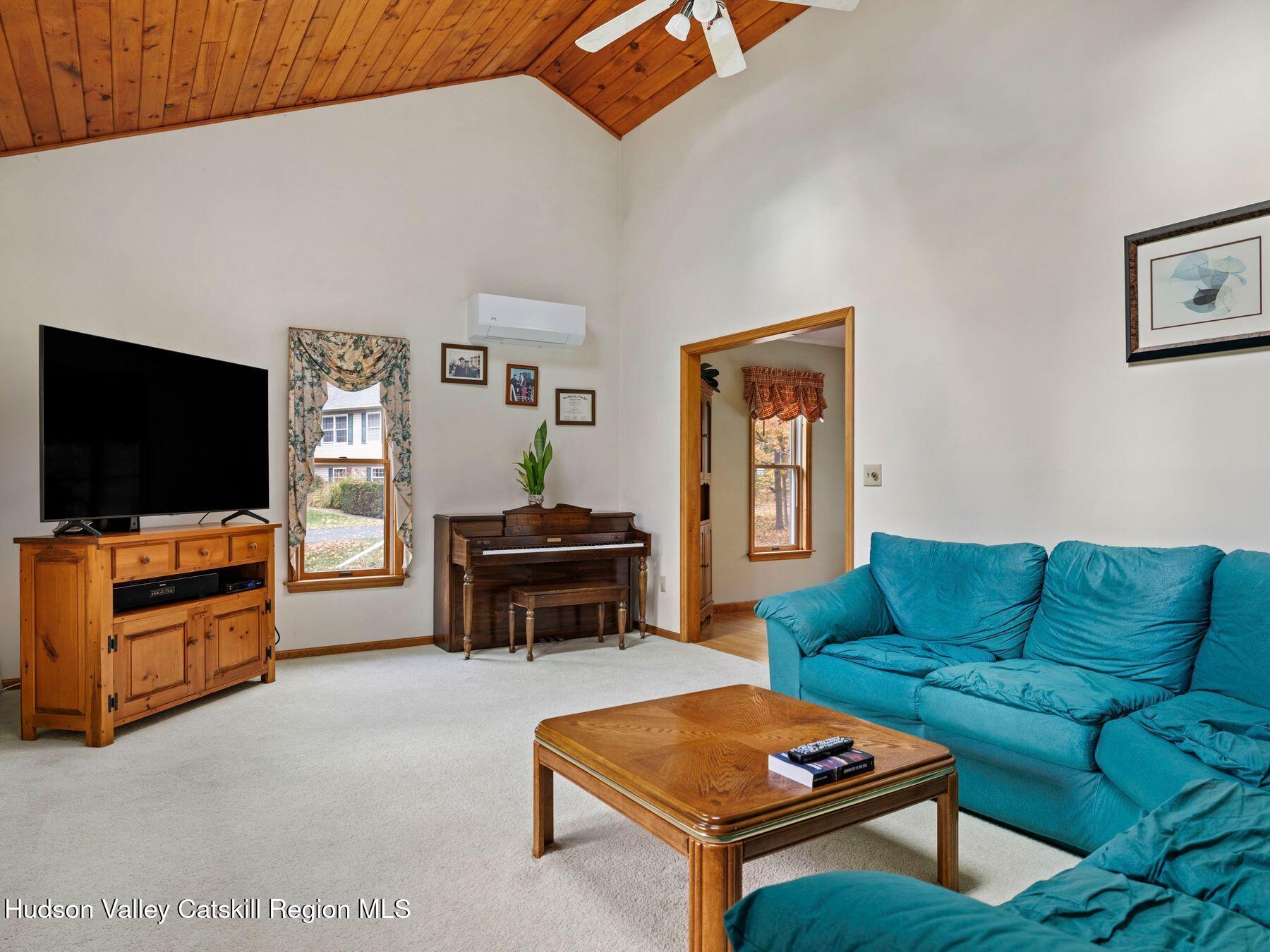 Lake Katrine, New York, 12449, United States, 4 Bedrooms Bedrooms, ,3 BathroomsBathrooms,Residential,For Sale,1987709