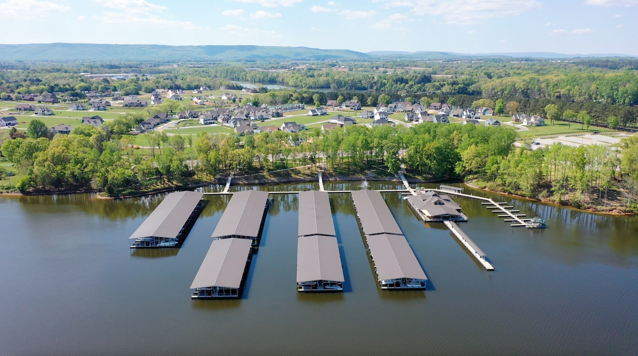 Winchester, Tennessee, 37398, United States, 4 Bedrooms Bedrooms, ,3 BathroomsBathrooms,Residential,For Sale,1980972