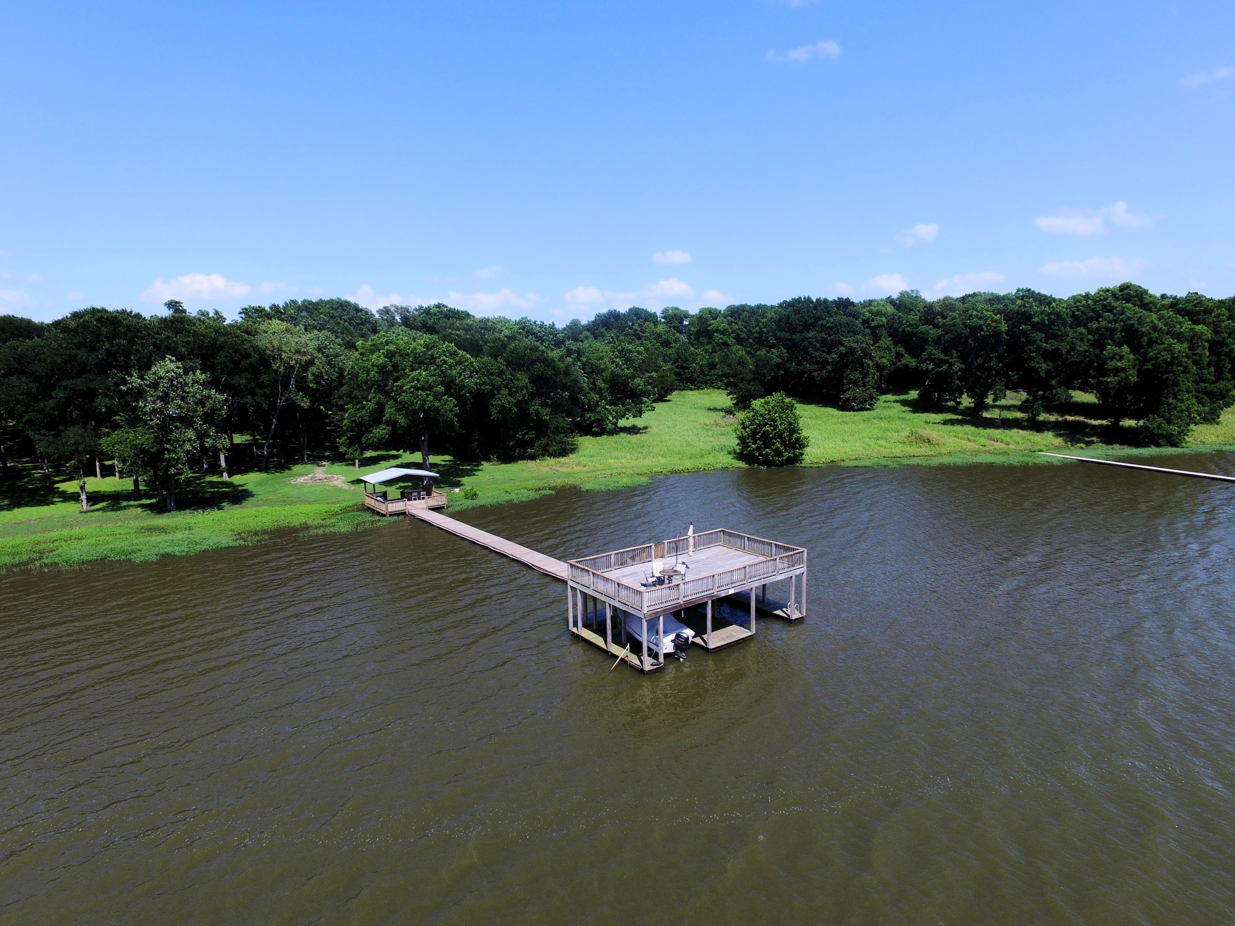 Lone Oak, Texas, 75453, United States, 3 Bedrooms Bedrooms, ,2 BathroomsBathrooms,Residential,For Sale,1880649