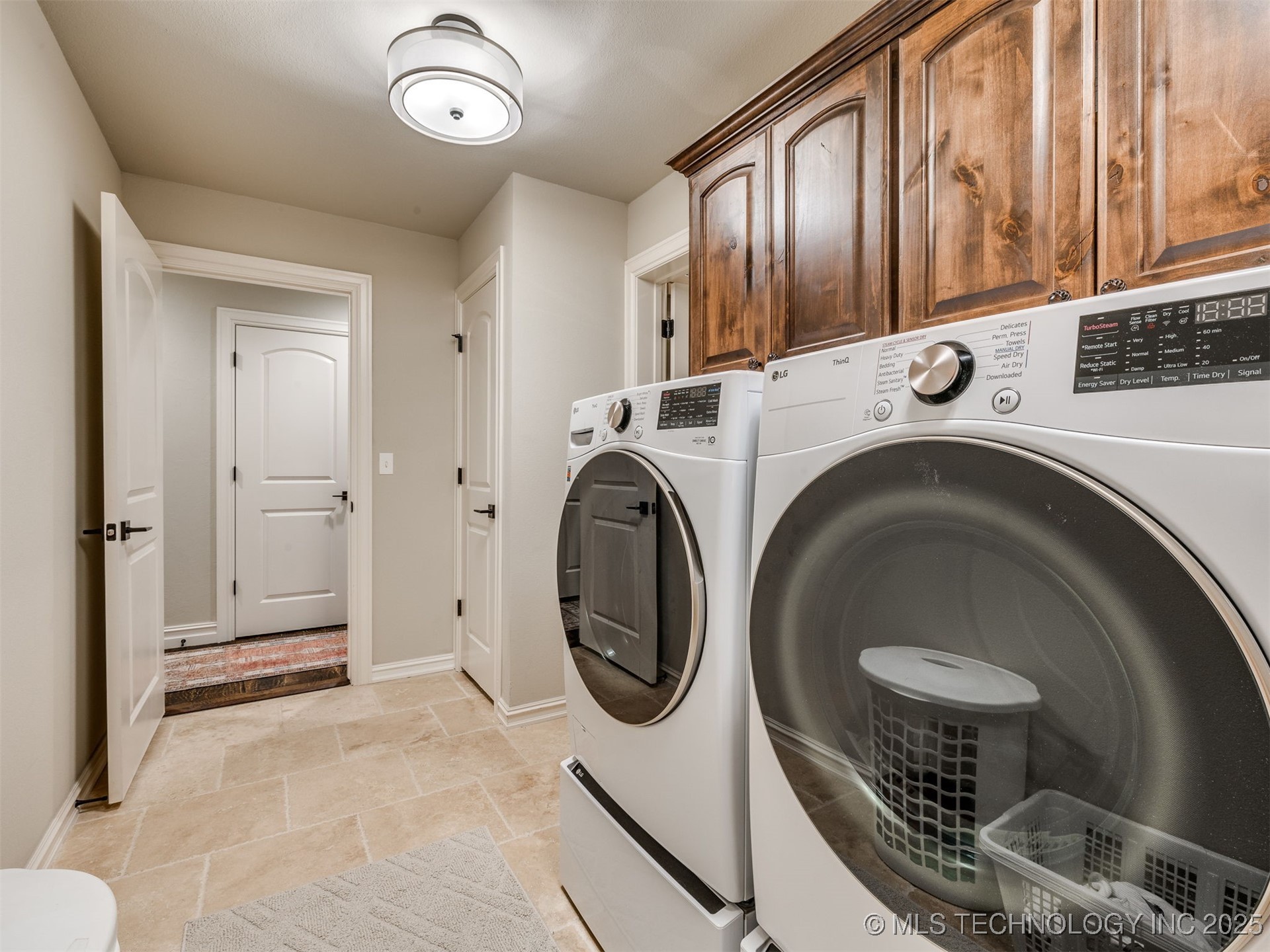 Owasso, Oklahoma, 74055, United States, 4 Bedrooms Bedrooms, ,3 BathroomsBathrooms,Residential,For Sale,1951172