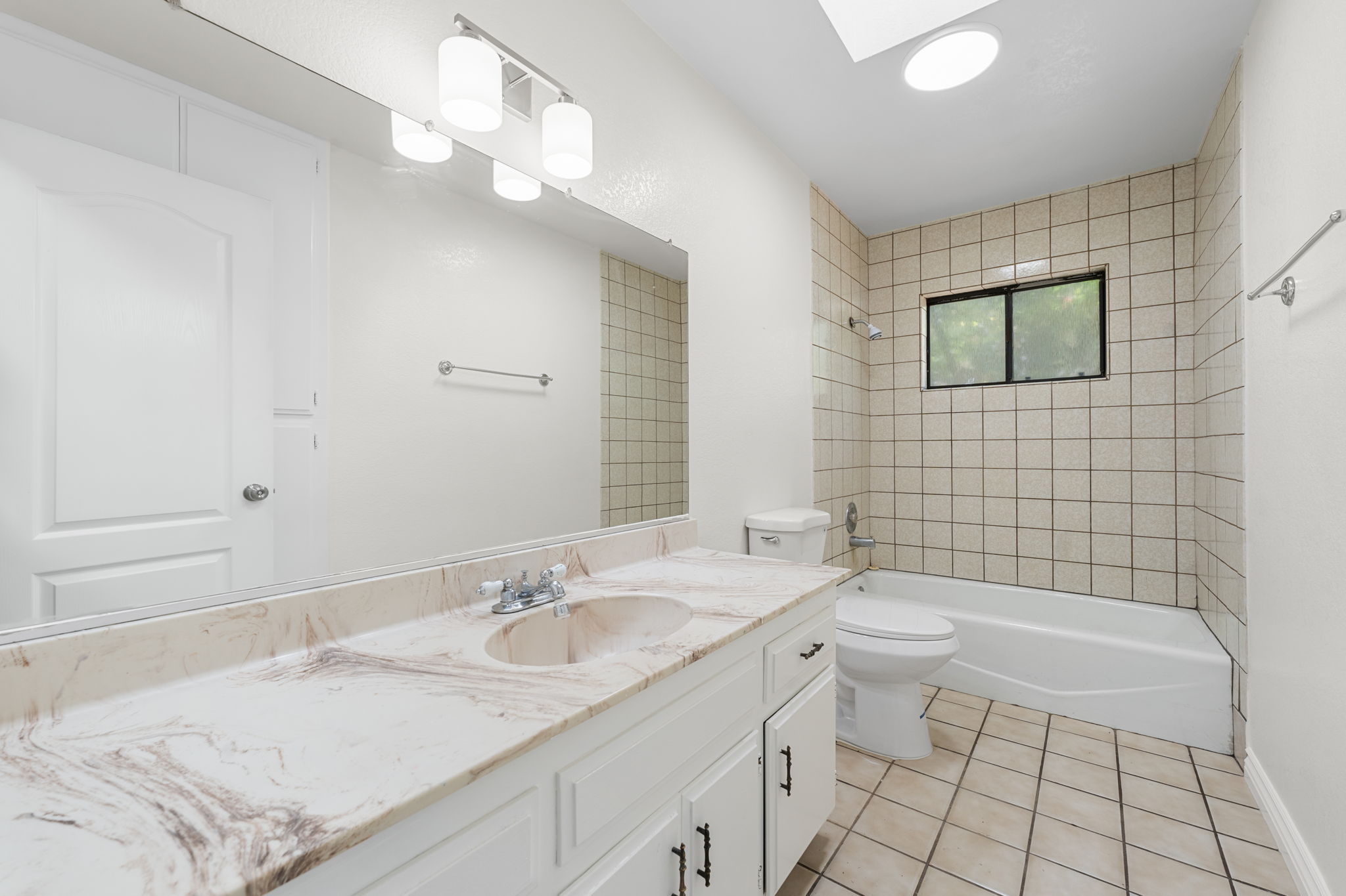 Lytle Creek, California, 92358, United States, 3 Bedrooms Bedrooms, ,2 BathroomsBathrooms,Residential,For Sale,1995534