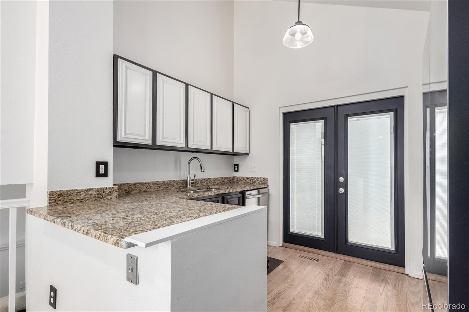 Highlands Ranch, Colorado, 80126, United States, 3 Bedrooms Bedrooms, ,1 BathroomBathrooms,Residential,For Sale,1937755