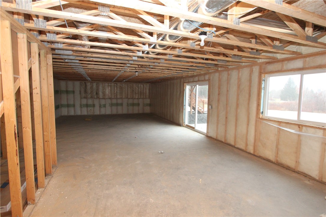 Chippewa Falls, Wisconsin, 54729, United States, 5 Bedrooms Bedrooms, ,3 BathroomsBathrooms,Residential,For Sale,1995396