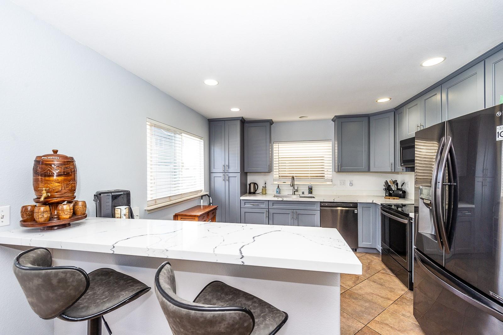 Kapolei, Hawaii, 96707, United States, 3 Bedrooms Bedrooms, ,2 BathroomsBathrooms,Residential,For Sale,2008594