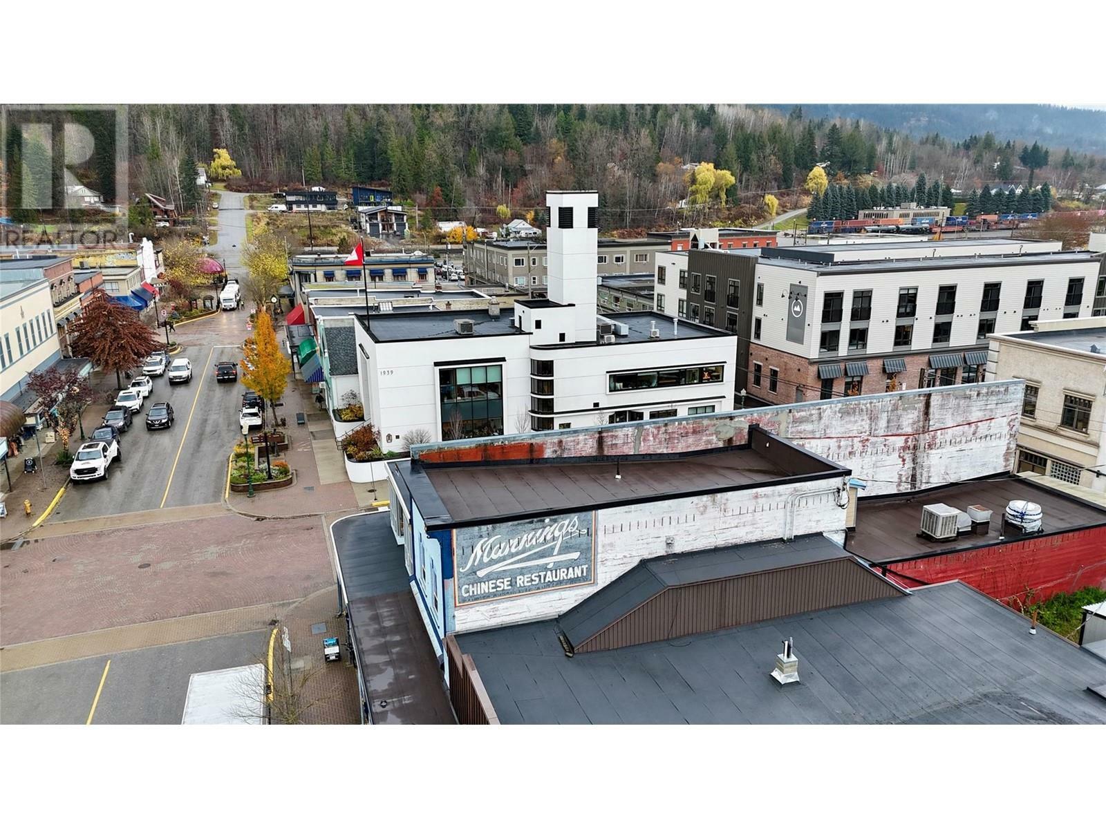 REVELSTOKE, British Columbia, V0E 2S0, CA, 3 Bedrooms Bedrooms, ,1 BathroomBathrooms,Residential,For Sale,1838277