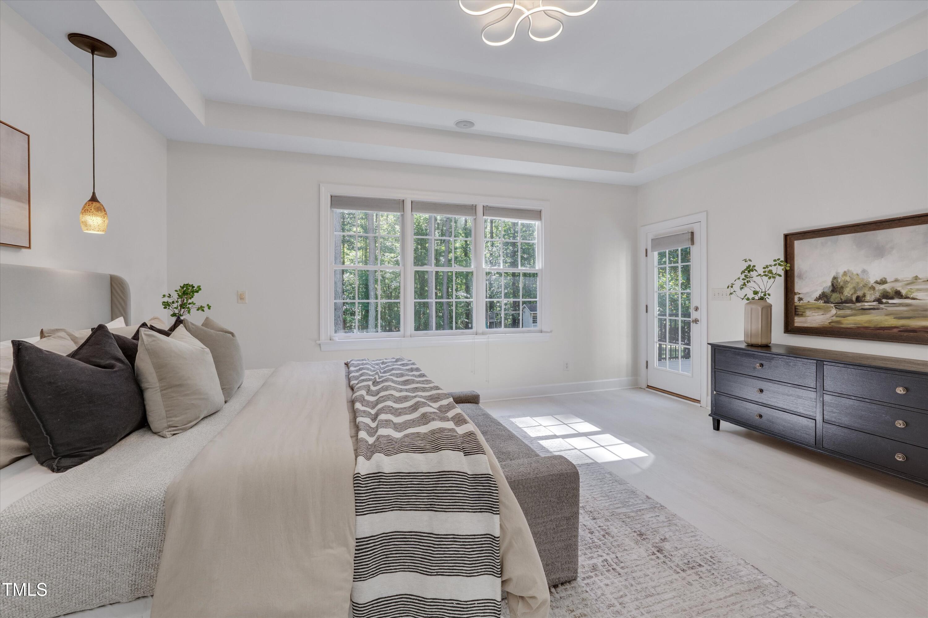 Hillsborough, North Carolina, 27278, United States, 4 Bedrooms Bedrooms, ,4 BathroomsBathrooms,Residential,For Sale,1947049