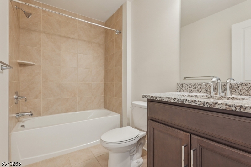 Warren Twp., New Jersey, 07059, United States, 4 Bedrooms Bedrooms, ,4 BathroomsBathrooms,Residential,For Sale,1940451