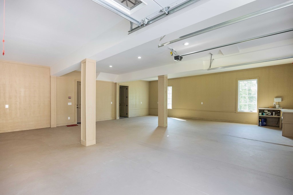 Columbus, Georgia, 31904, United States, 5 Bedrooms Bedrooms, ,5 BathroomsBathrooms,Residential,For Sale,1906061