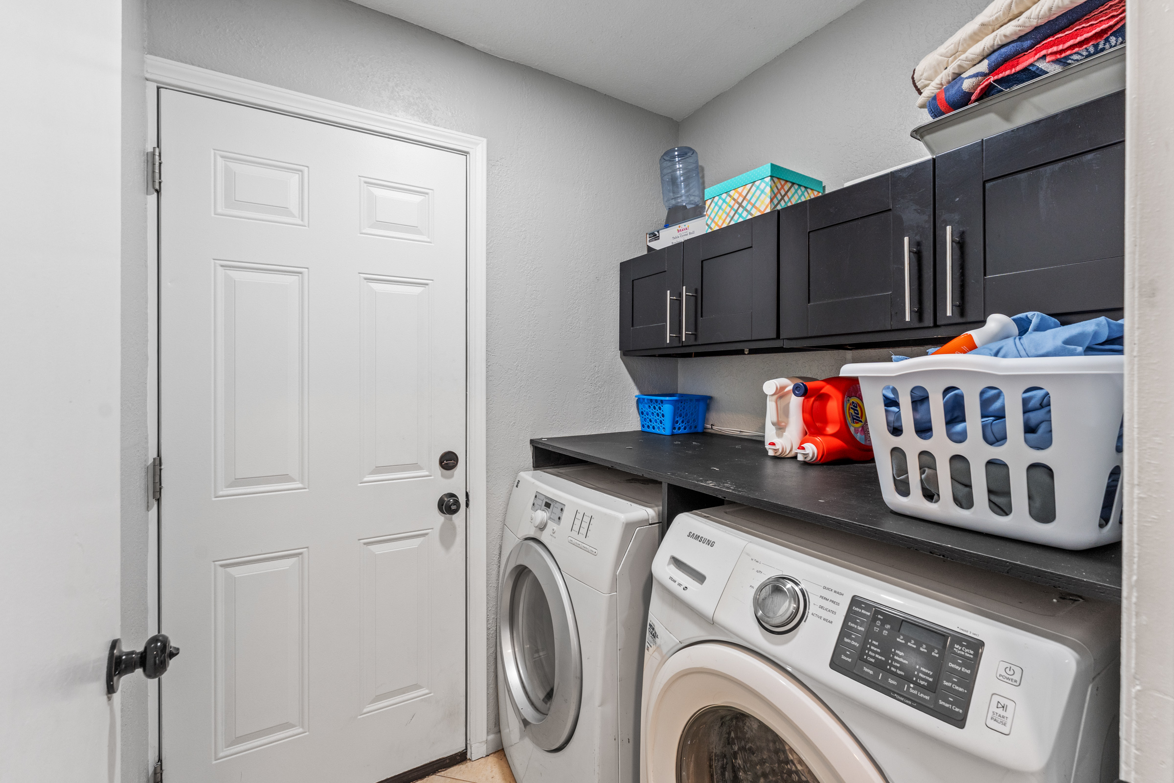 Rialto, California, 92376, United States, 4 Bedrooms Bedrooms, ,2 BathroomsBathrooms,Residential,For Sale,1994272