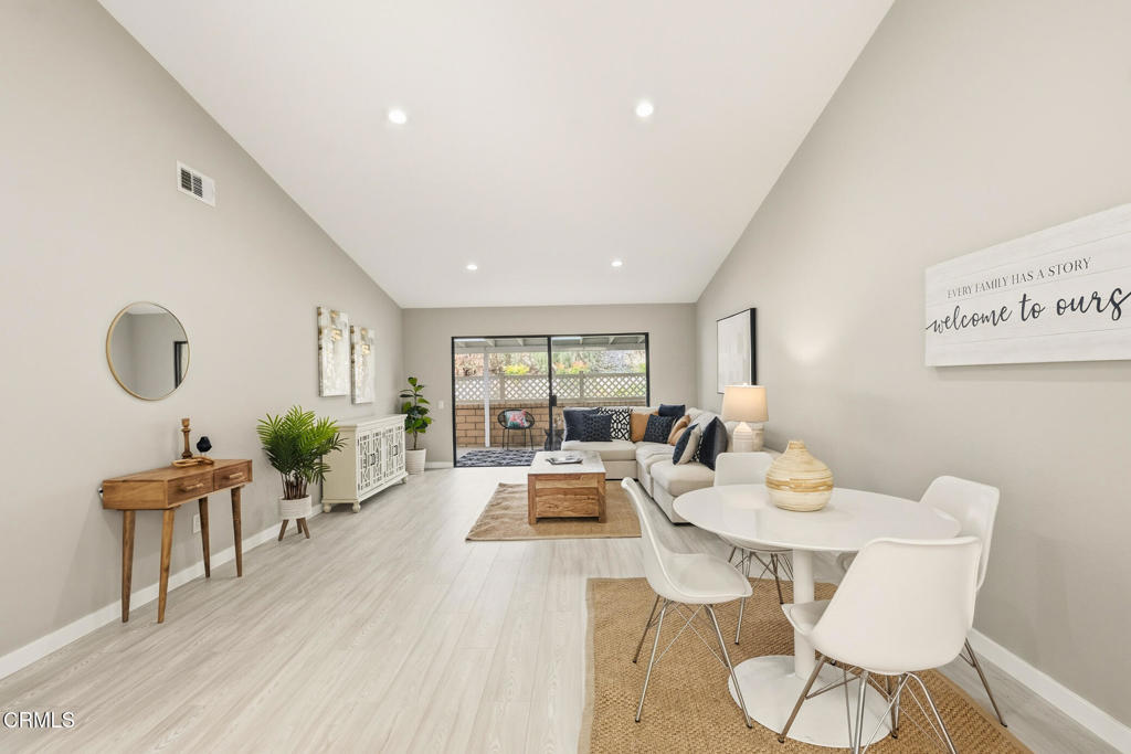 Camarillo, California, 93012, United States, 2 Bedrooms Bedrooms, ,2 BathroomsBathrooms,Residential,For Sale,2013759