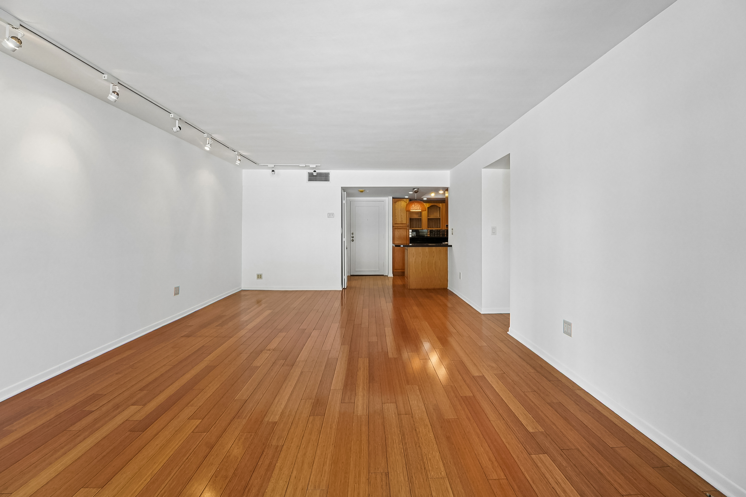  1420 Brickell Bay Dr, Miami, FL, 33131 - 物件實景