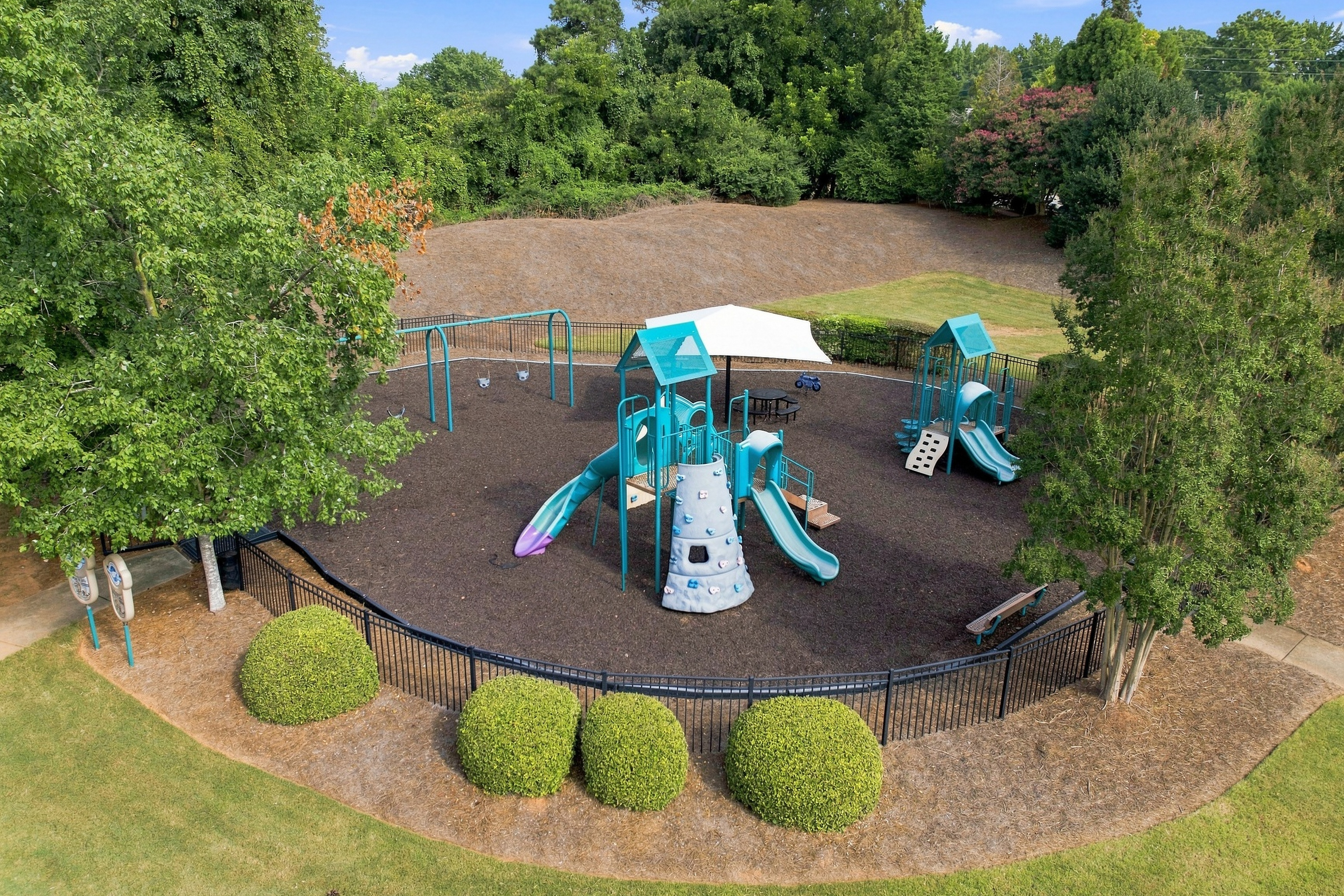  702 Cambridge Hall Loop, Apex, NC 27539 - 物件實景