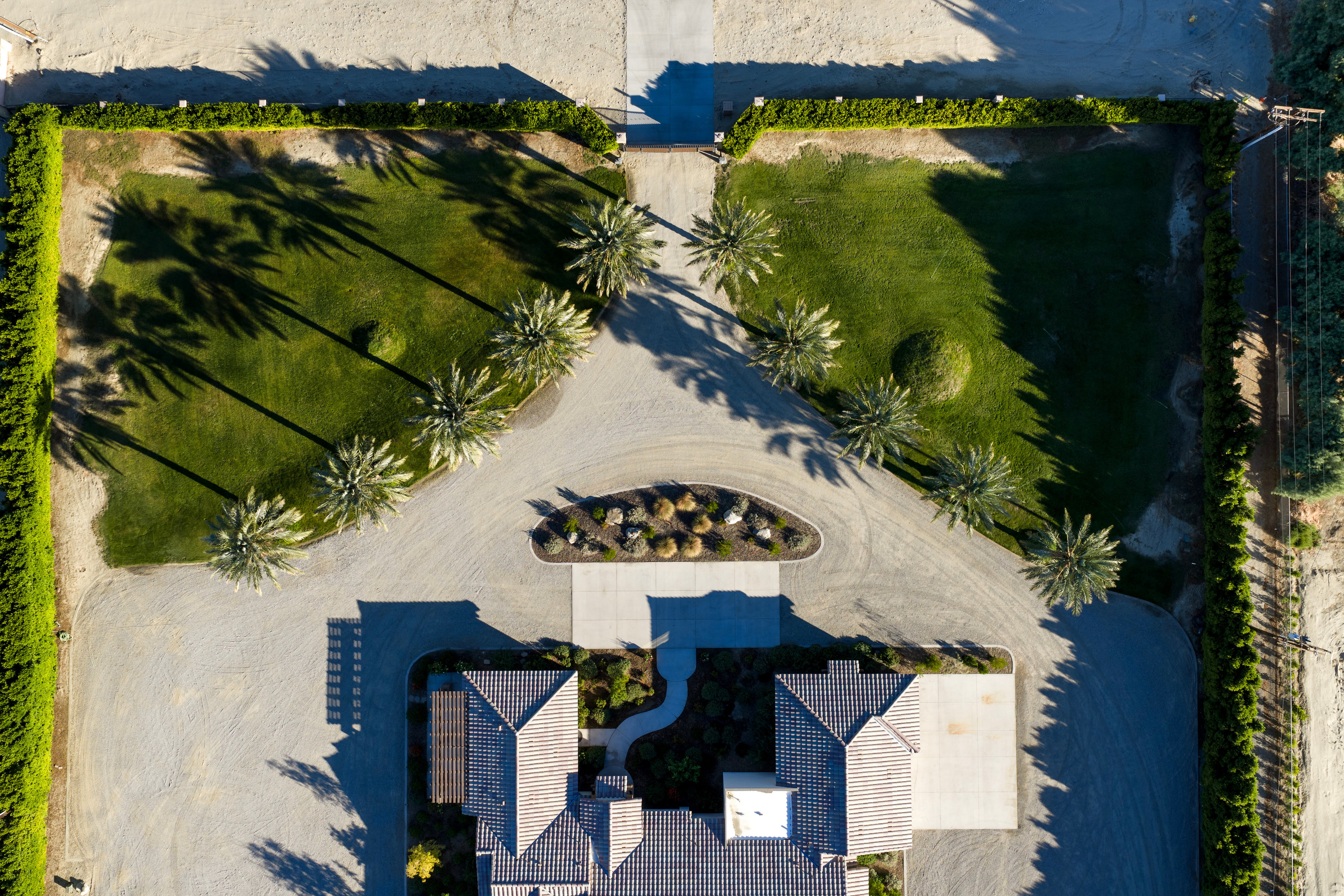  A Desert Retreat Designed to Earn and Entertain - 物件實景