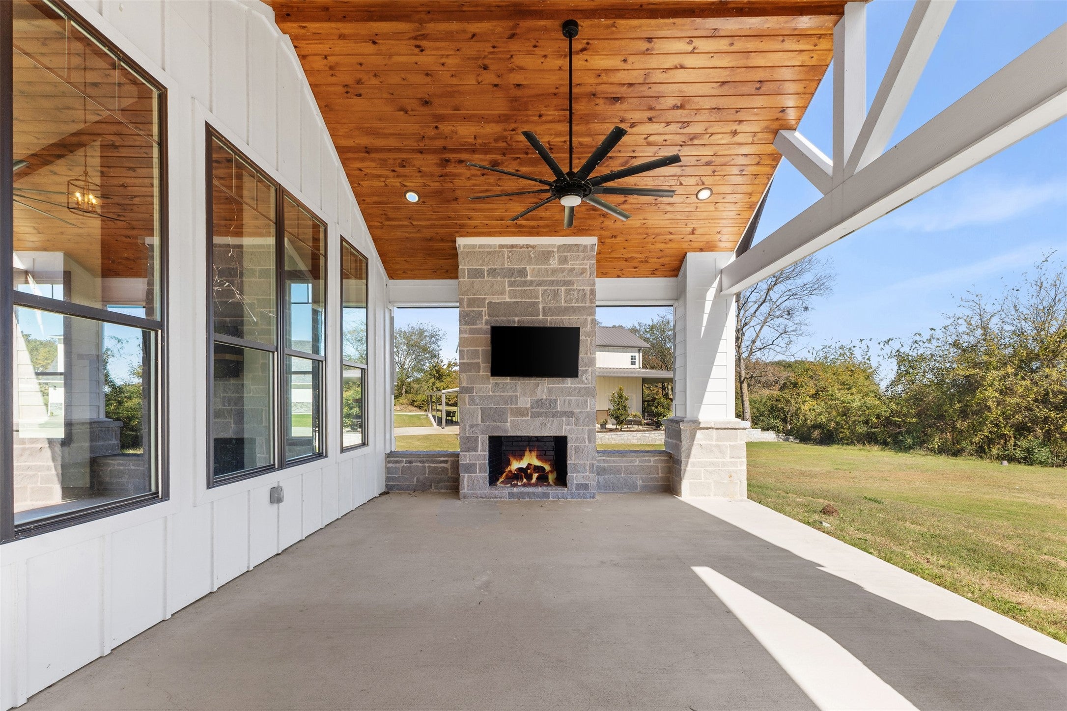 Sulphur Springs, Texas, 75482, United States, 4 Bedrooms Bedrooms, ,4 BathroomsBathrooms,Residential,For Sale,1990973