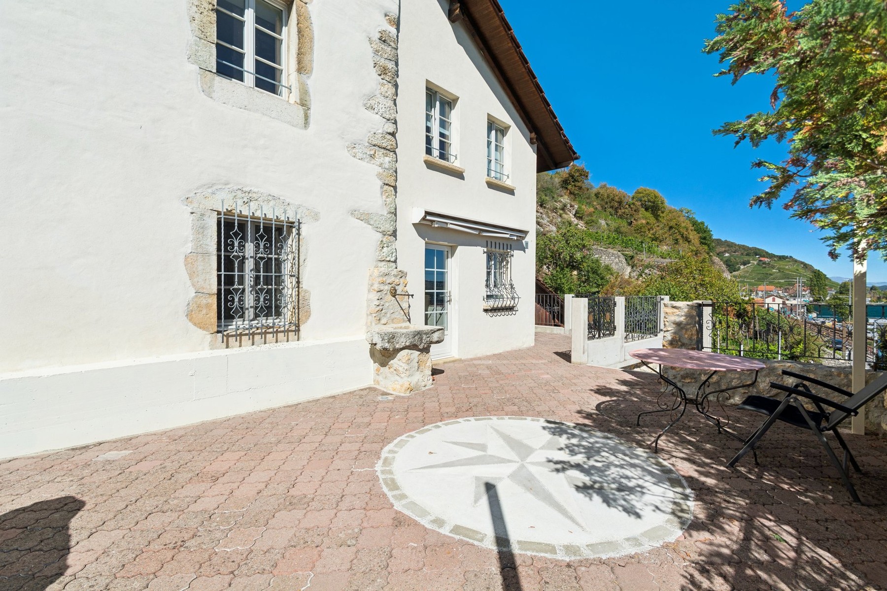  PURE VINES & THE HISTORY OF WINE-MAKING ON THE SHORES OF LAKE BIEL - 物件實景