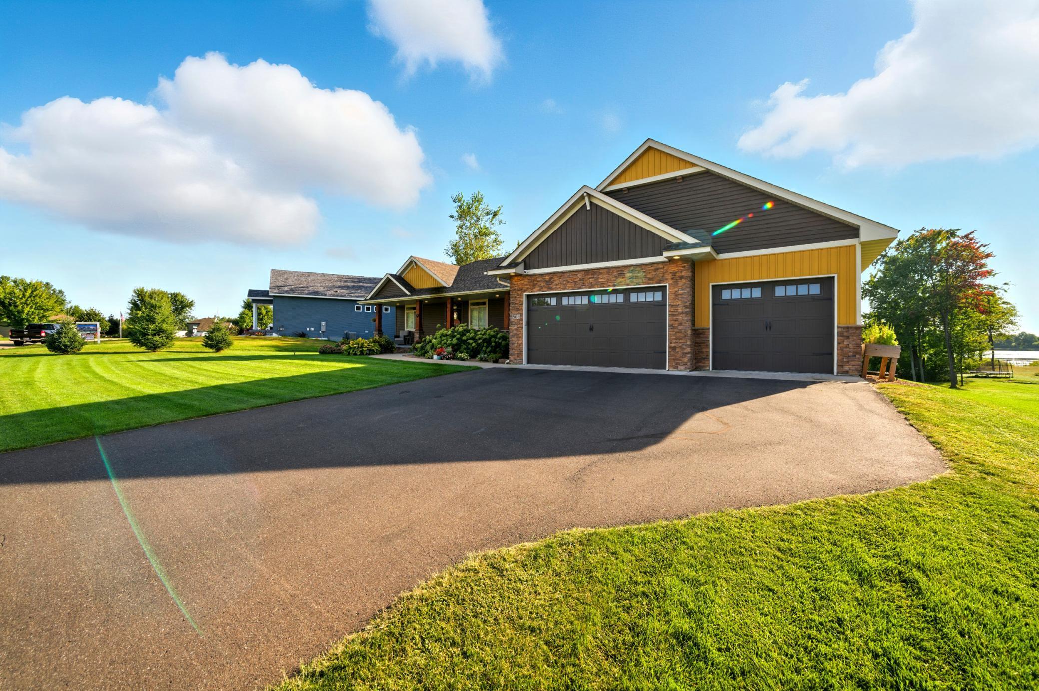 Cambridge, Minnesota, 55008, United States, 4 Bedrooms Bedrooms, ,1 BathroomBathrooms,Residential,For Sale,1963119