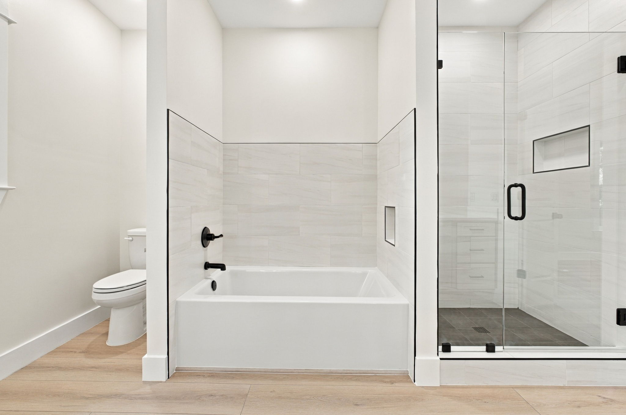  Timeless Design Meets Modern Comfort - 物件實景