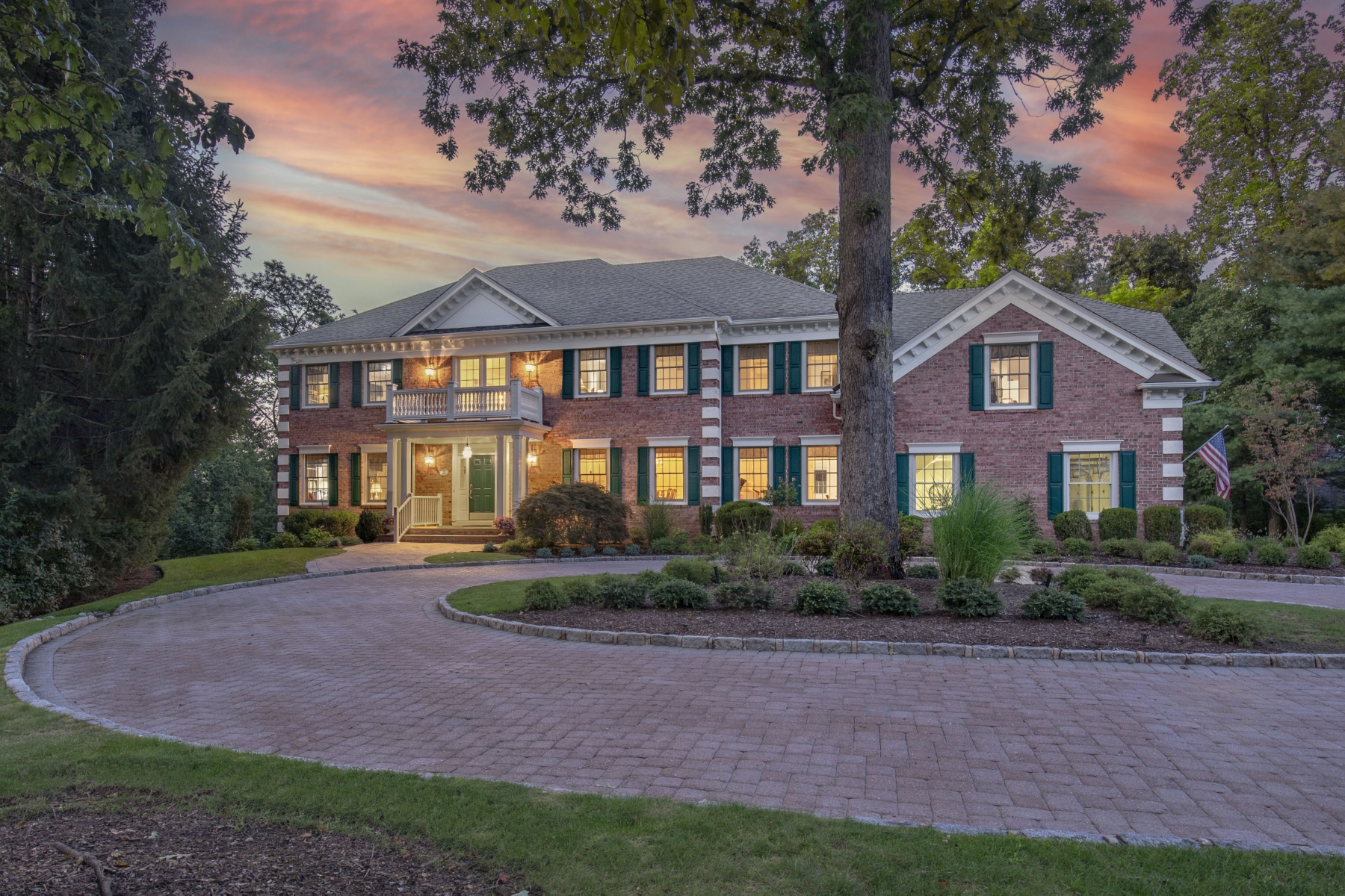  Magnificent Georgian Colonial Showcases a Spectacular Outdoor Space - 物件實景