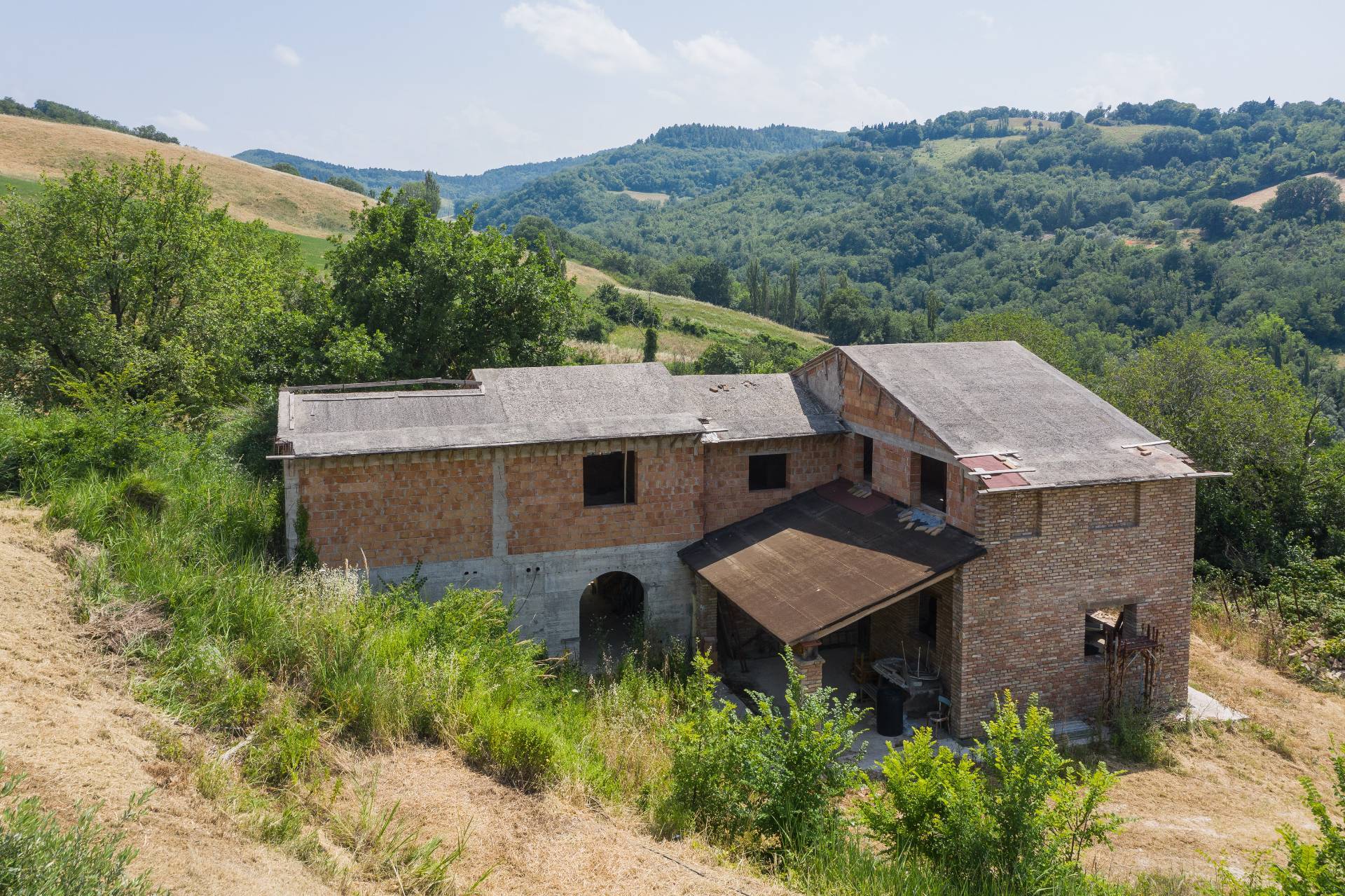 Montelabbate, Pesaro e Urbino, 61025, IT, 4 Bedrooms Bedrooms, ,3 BathroomsBathrooms,Residential,For Sale,1876192