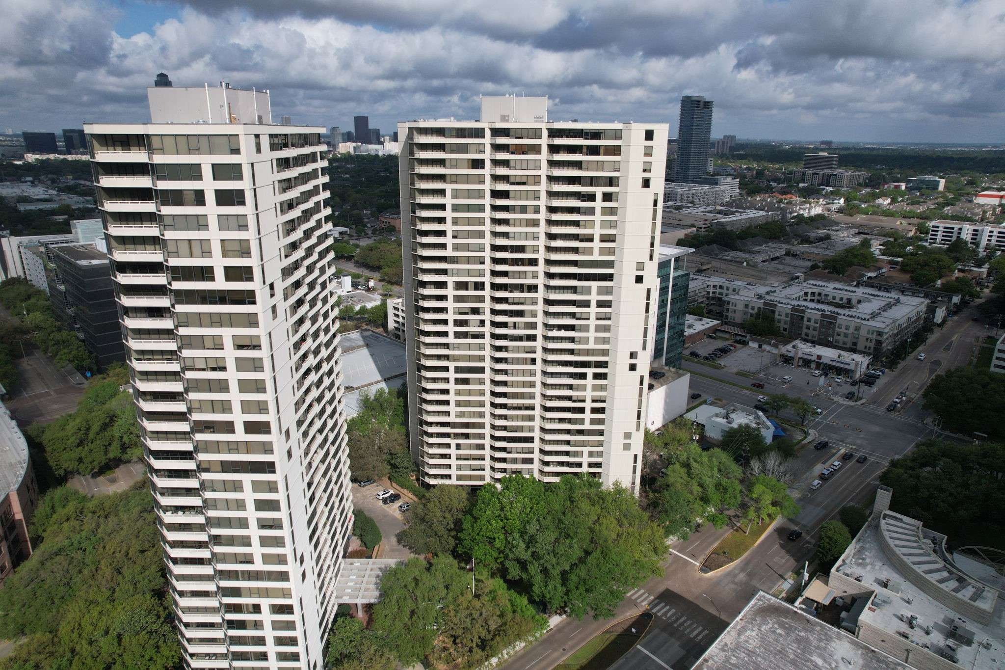  14 Greenway Plaza #2P - 物件實景