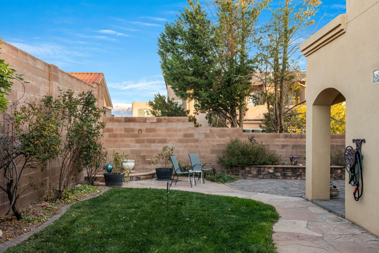 Albuquerque, New Mexico, 87114, United States, 3 Bedrooms Bedrooms, ,3 BathroomsBathrooms,Residential,For Sale,1996892