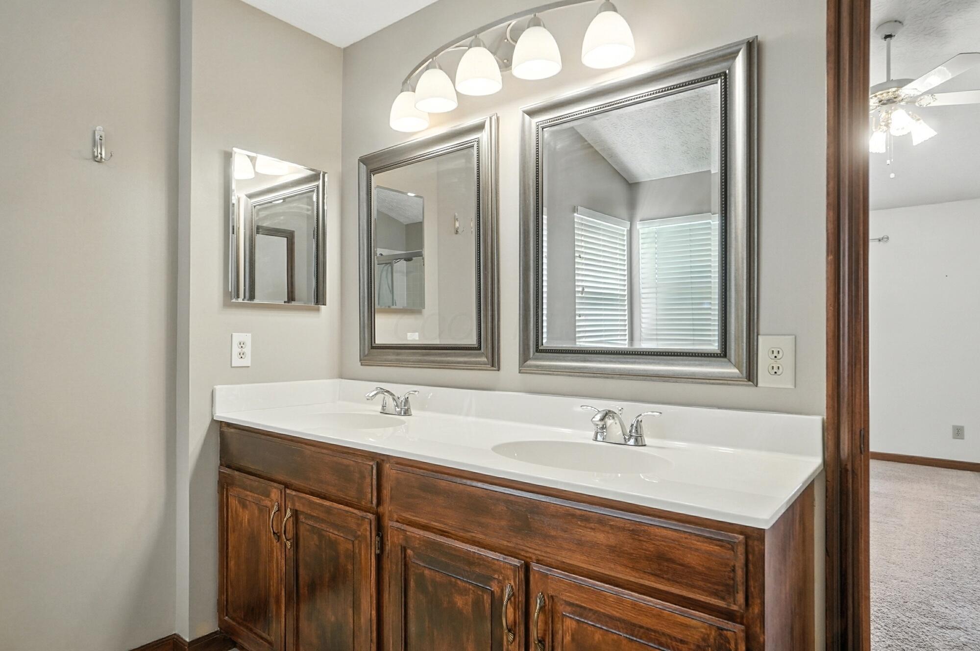 Dublin, Ohio, 43016, United States, 4 Bedrooms Bedrooms, ,3 BathroomsBathrooms,Residential,For Sale,1940366