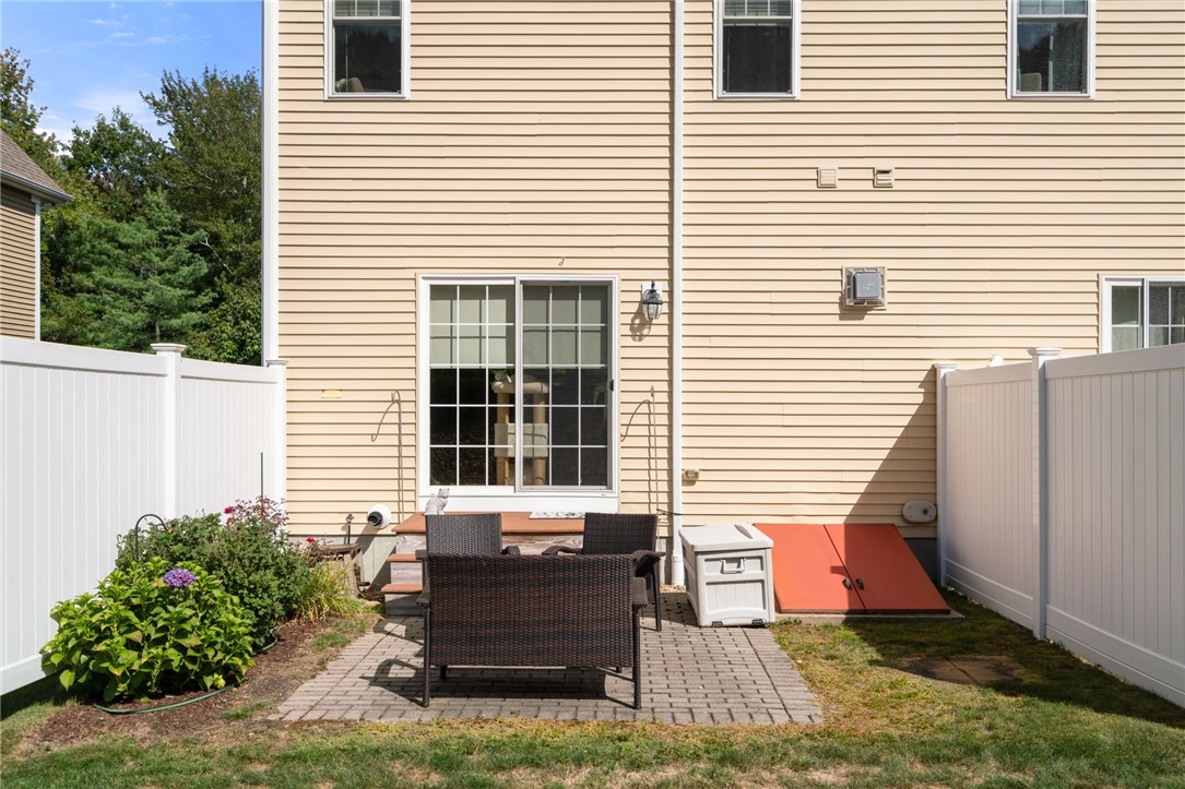 Bellingham, Massachusetts, 02019, United States, 2 Bedrooms Bedrooms, ,2 BathroomsBathrooms,Residential,For Sale,1938718
