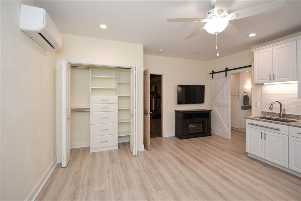 Dallas, Georgia, 30132, United States, 6 Bedrooms Bedrooms, ,5 BathroomsBathrooms,Residential,For Sale,1918553