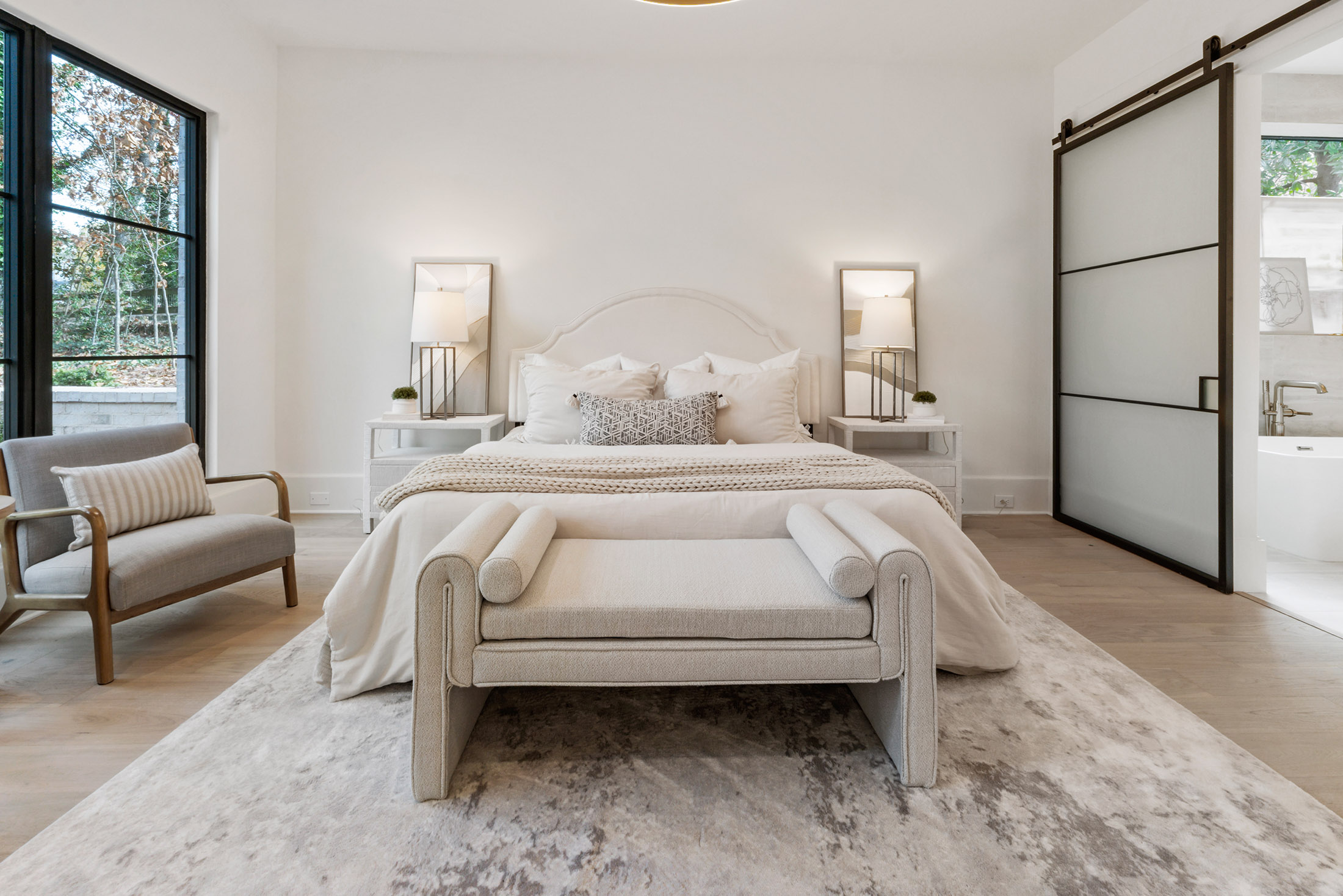  The Epitome of Alpharetta Luxury: Transitional Masterpiece in Garden District - 物件實景