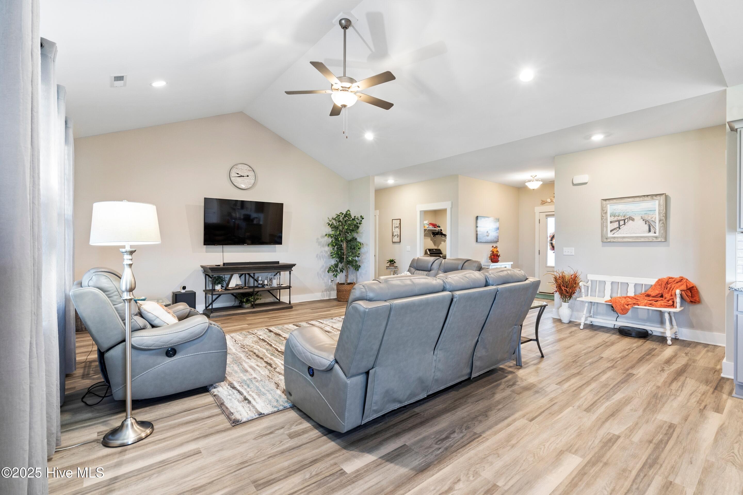 Rocky Point, North Carolina, 28457, United States, 3 Bedrooms Bedrooms, ,3 BathroomsBathrooms,Residential,For Sale,1984993