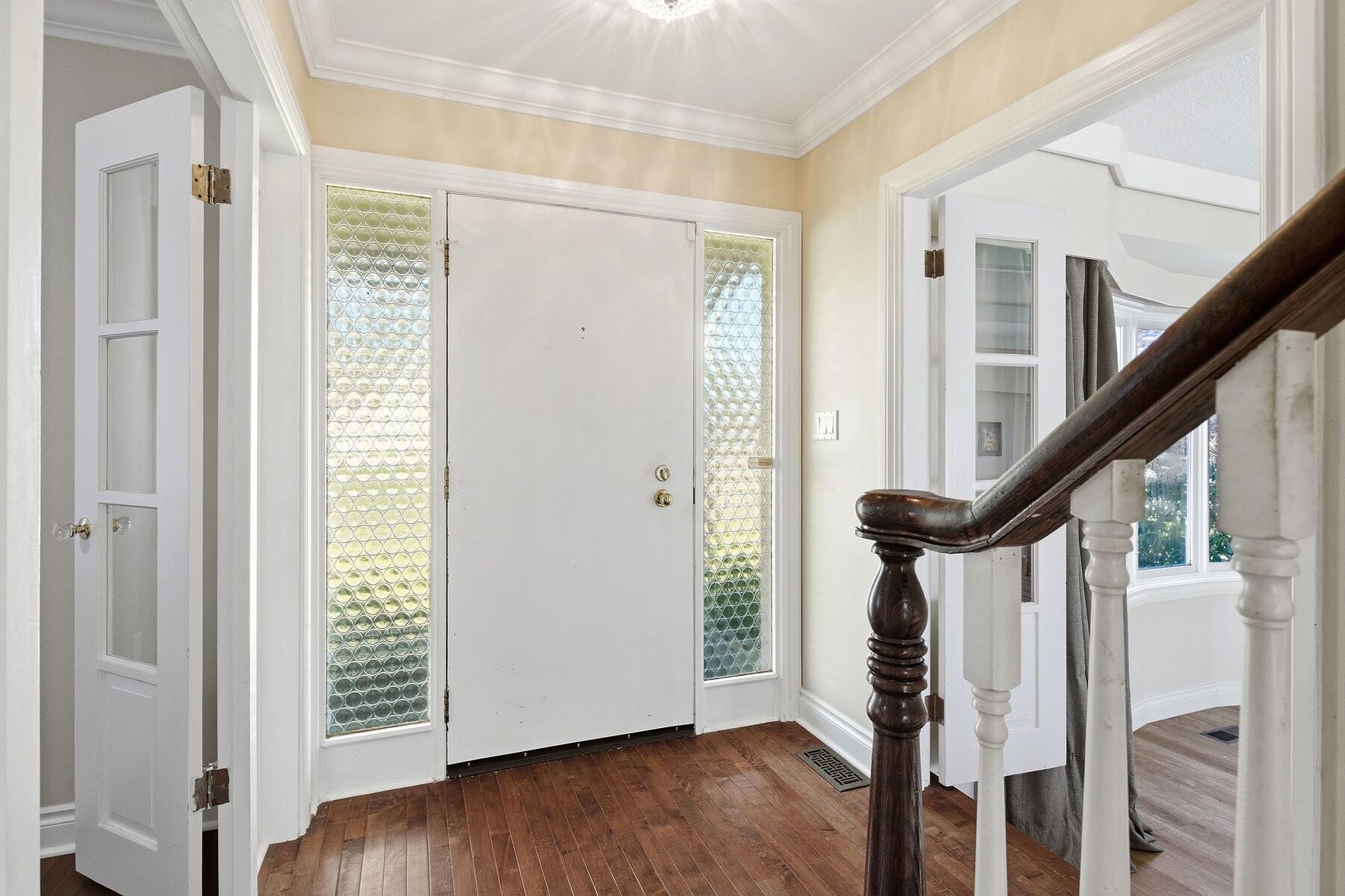  Gordon Head Family Home - 物件實景